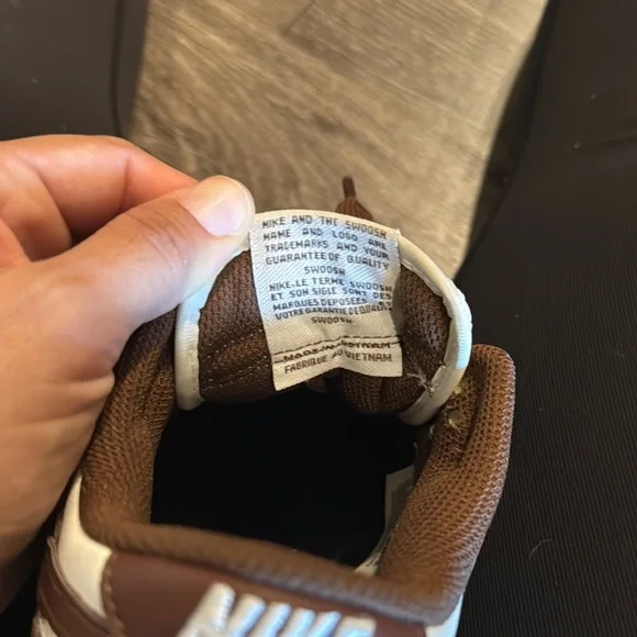 Nike dunk Brown and White Women's Shoes - Picture 7 of 8